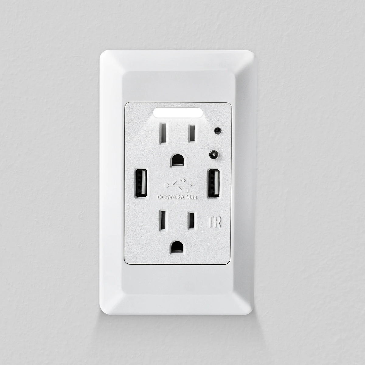 15Amp Usb Wall Outlet With Auto Nightlight And Cover Plates